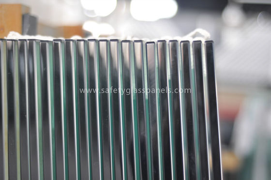 8mm Flat Tempered Glass Pool Fencing , Splashback Glass Handrails